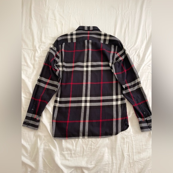 Burberry Check Button Down Shirt in Navy. Size Small - Picture 2 of 4
